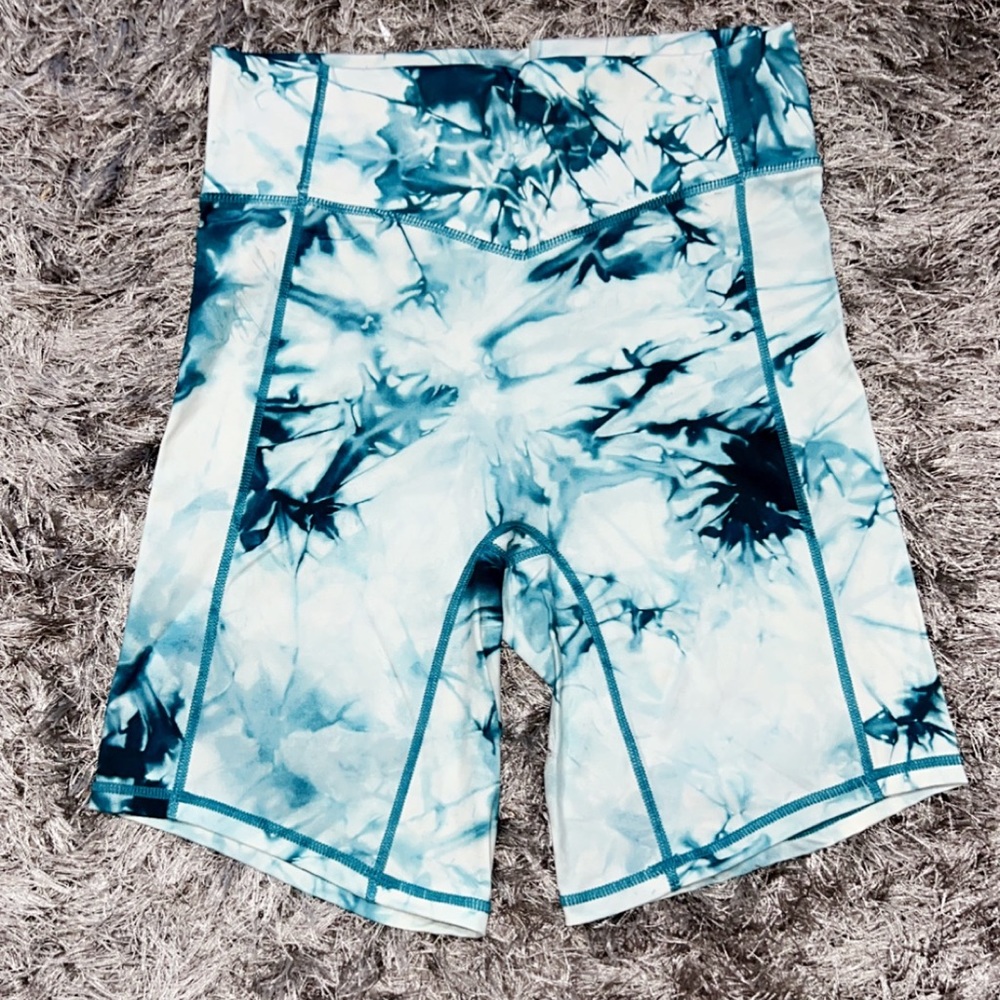 Vitality (Balance Athletica) Shorts size medium